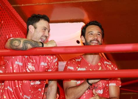 Rodrigo Santoro - Rio Carnaval Festivities Explode with a Samba Surprise!