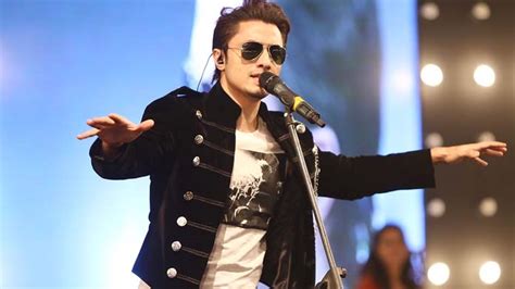  Ali Zafar Live! Unforgettable Melodies Meet Electrifying Dance Moves