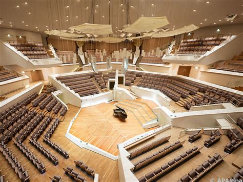  Berliner Philharmonie: Orchestrating Laughter and Melodic Mayhem?