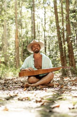  Xavier Rudd Konsertti: Venäläinen Folk-tähti Ihastuttaa Helsingin Tähkätorilla! 